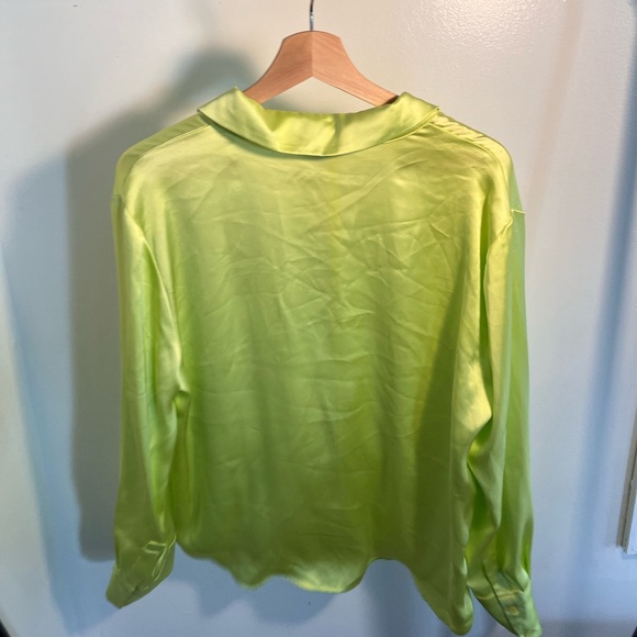 Dynamite button down blouse - Picture 4 of 4